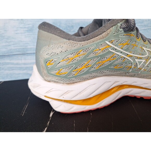 Mizuno Wave Inspire 20 XX Men\'s Gray Orange Running Shoes Sz 6.5 main image 9